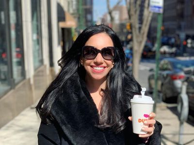 Potret Ibu Awet Muda yang Disangka Anaknya Meski Beda 30 Tahun