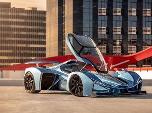 Kapan Lagi Punya Hypercar seperti Mobil F1 Ini? Kapan Lagi Punya Hypercar seperti Mobil F1 Ini?