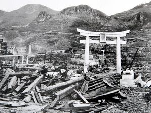 Kisah Tsutomu Yamaguchi Selamat dari Bom Atom Hiroshima dan Nagasaki Kisah Tsutomu Yamaguchi Selamat dari Bom Atom Hiroshima dan Nagasaki