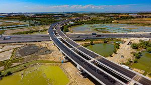 Penampakan Terkini Flyover Teluk Lamong