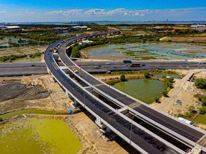 Penampakan Terkini Flyover Teluk Lamong Penampakan Terkini Flyover Teluk Lamong