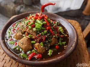 Dijamin Jontor! Ini 5 Makanan Viral Ekstra Pedas Ratusan Cabe