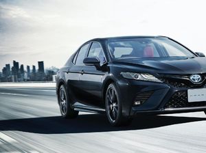 Toyota Camry Berdandan di Ultah Ke-40 Toyota Camry Berdandan di Ultah Ke-40