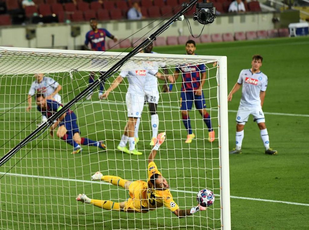 Gol Indah Messi ke Gawang Napoli di Mata Del Piero Gol Indah Messi ke Gawang Napoli di Mata Del Piero