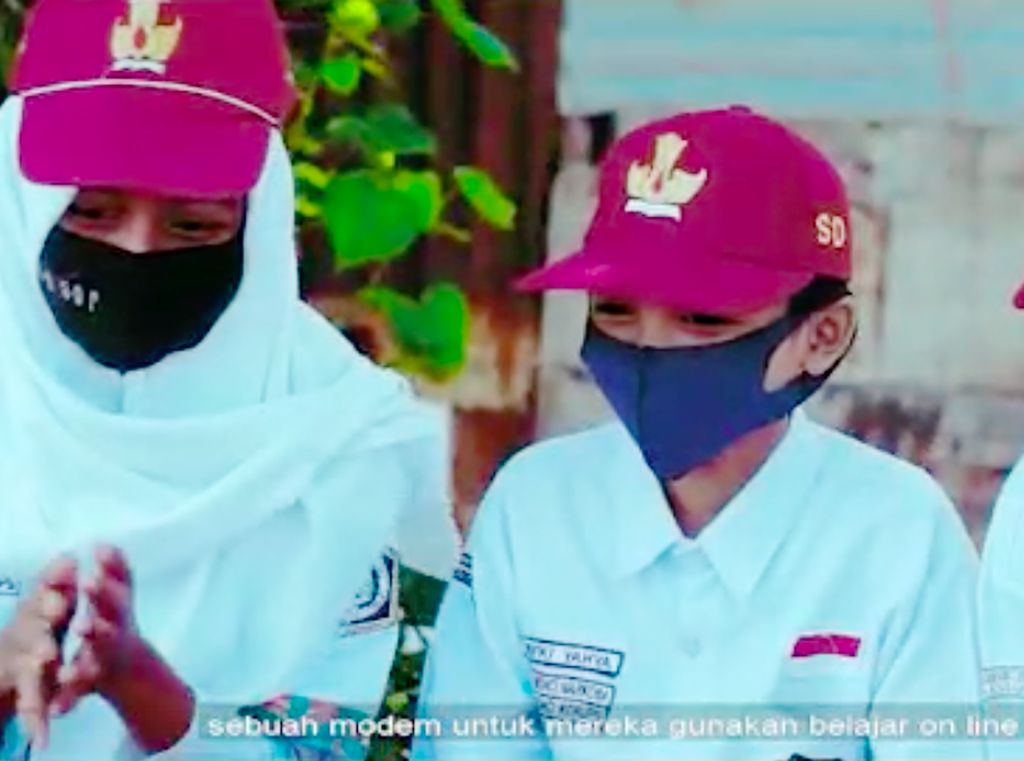 Perjuangan Anak Pulau di Lepas Laut Makassar Belajar Online