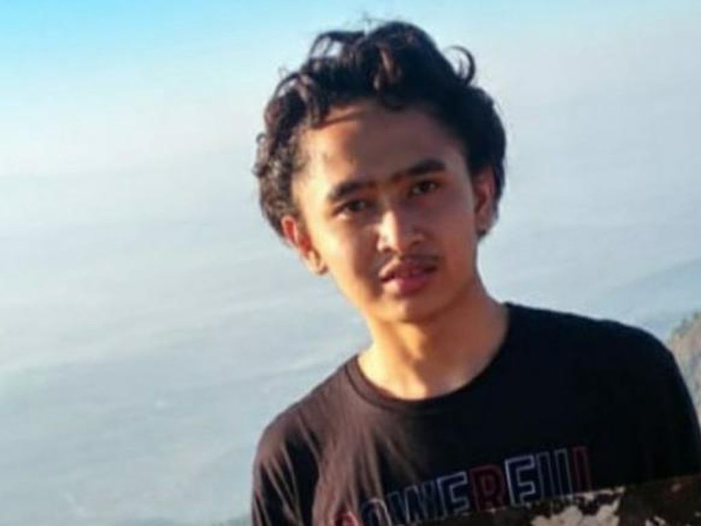 Cerita Multazam yang Tewas Jatuh ke Jurang hingga Bukit Piramid Ditutup Cerita Multazam yang Tewas Jatuh ke Jurang hingga Bukit Piramid Ditutup