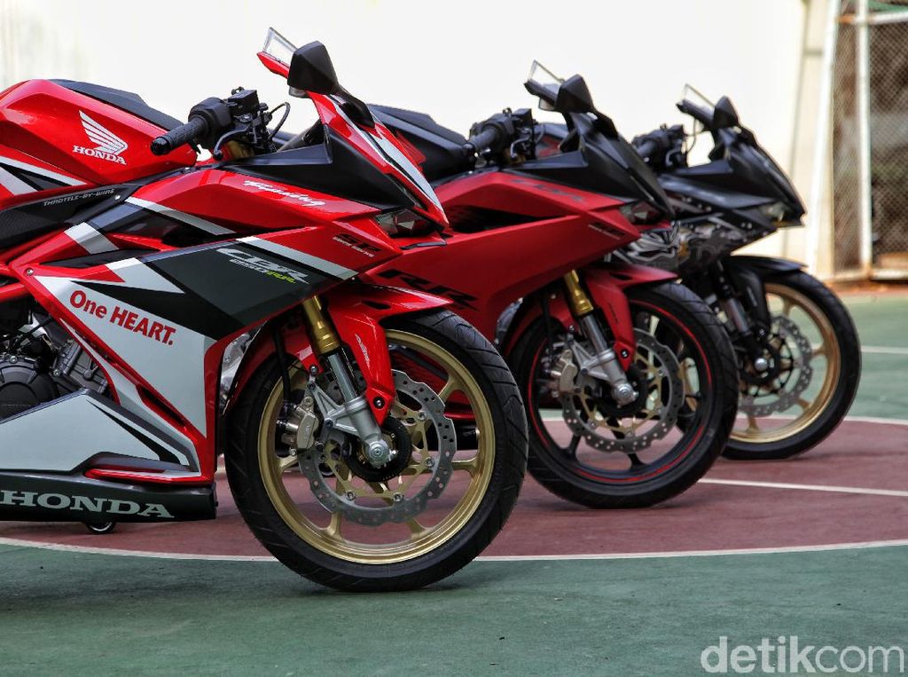 Spesifikasi CBR250RR SP Quick Shifter: Fitur Ala MotoGP, Harga Rp 76,7 juta Spesifikasi CBR250RR SP Quick Shifter: Fitur Ala MotoGP, Harga Rp 76,7 juta