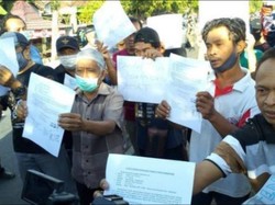 Ketika Tahi Ayam Naik ke Meja Hijau