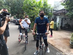 Mendag-Sandiaga Gowes Bareng, Lanjut Sarapan Bubur