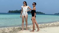 Foto: Nia Ramadhani, Pantai dan Pulau Seribu