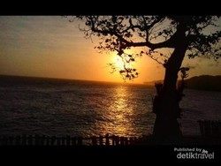 Suatu Senja di Pantai Kesirat