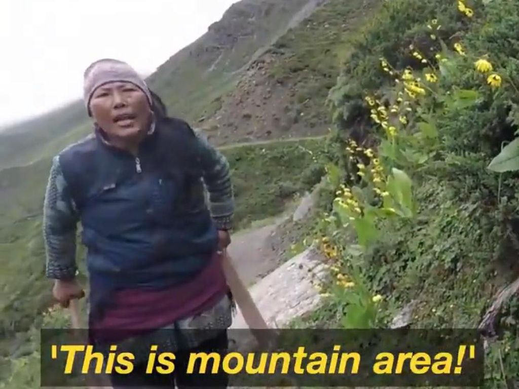 Tawar Harga Teh di Nepal, Wanita Inggris Dilabrak Penjual Tawar Harga Teh di Nepal, Wanita Inggris Dilabrak Penjual