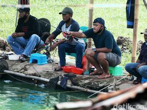 Potret Para Pemancing Abaikan Protokol Kesehatan