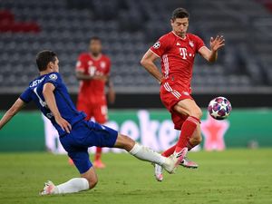 Chelsea Jadi Korban Sentuhan Maut Robert Lewandowski