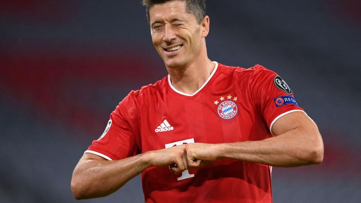 Ritual Unik Robert Lewandowski: Makanan, Sepatu, Sampai Urusan Tidur. (Foto: Getty Images/Matthias Hangst)