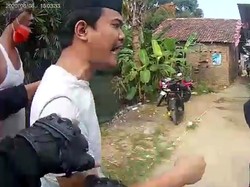 Video Geger di Bekasi, Warga Tolak Pemakaman dengan Protokol Corona