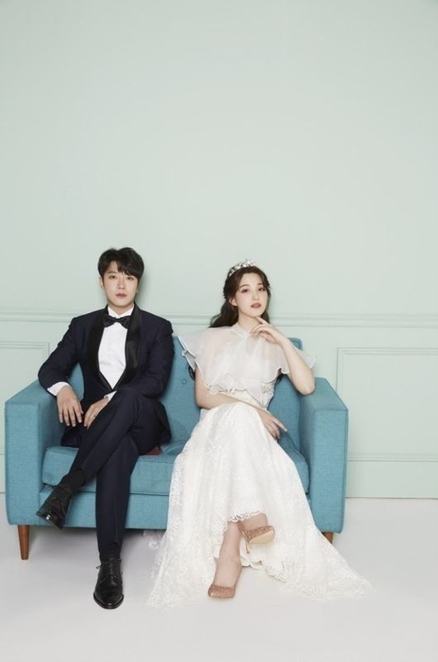 Pada bulan Februari, Minhwan dan Yulhee dikarunia anak kembar perempuan.