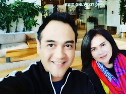 Klaim Tak Tinggalkan Istri, Ferry Irawan: Saya Temani Anggi Saat COVID-19