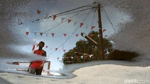 Gang-gang di Lubang Buaya Berhias Merah Putih