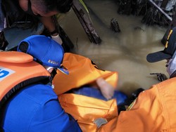 Tim SAR Temukan 1 Polisi yang Hilang di Laut Kaltara