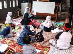 Penelitian PSPK : Anak dari Keluarga Miskin Sulit Akses Sekolah Berkualitas