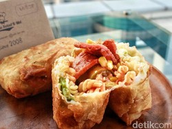 Lumpia Salad Kak Mel: Lumpia Kekinian Isi Makaroni dan Daging yang Padat