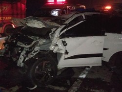 Video Penampakan Mobil Ringsek Akibat Kecelakan Maut di Tol Cipali