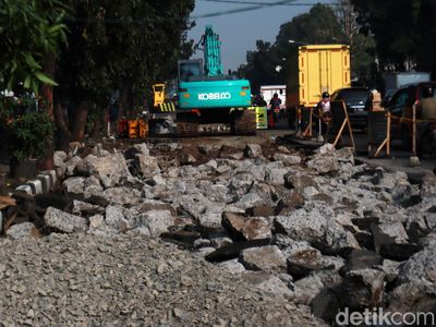 Perbaikan Jalan Soekarno Hatta Bandung