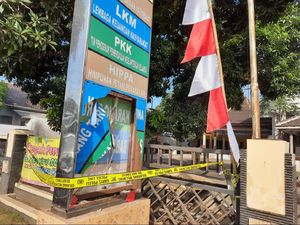 Aksi Perusakan Massa Perguruan Silat di Situbondo Dipicu Ribut Bendera Merah Putih Aksi Perusakan Massa Perguruan Silat di Situbondo Dipicu Ribut Bendera Merah Putih