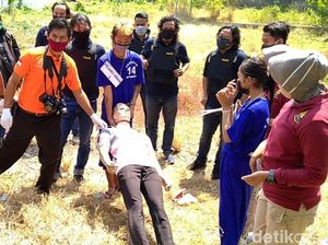 Potret Rekonstruksi Pembunuhan Oleh Sepasang Kekasih di Pekalongan