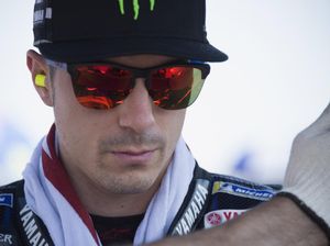 Maverick Vinales Ungkap Betapa Dekat Motor Melayang di Hadapannya Maverick Vinales Ungkap Betapa Dekat Motor Melayang di Hadapannya