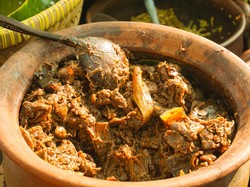 Pakai Wadah Tanah Liat, Masakan Jadi Lebih Enak dan Awet Nutrisinya