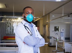 Kisah Sukses Dokter yang Dulu Jadi Satpam di Rumah Sakit Tempatnya Bekerja