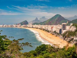 Turis Susah Jaga Jarak, Brasil Maju Mundur Buka Wisata Pantai