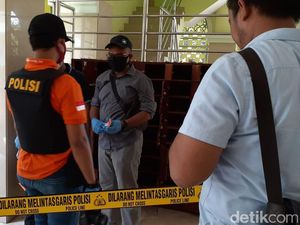 Buru Penaruh Tas Berisi Ancaman di Masjid UNY, Polisi Cek CCTV Buru Penaruh Tas Berisi Ancaman di Masjid UNY, Polisi Cek CCTV
