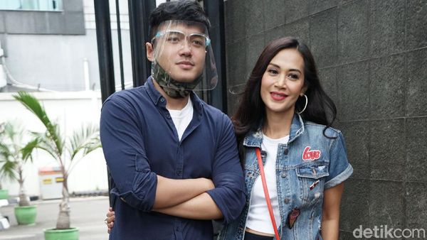 Diah Permatasari Awet Muda, Tampil Bareng Anak Kayak Kakak-Adik