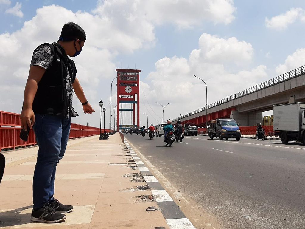 Tiang Pembatas di Jembatan Ampera Rusak-Hilang, Perbaikan Ditaksir Rp 40 Juta