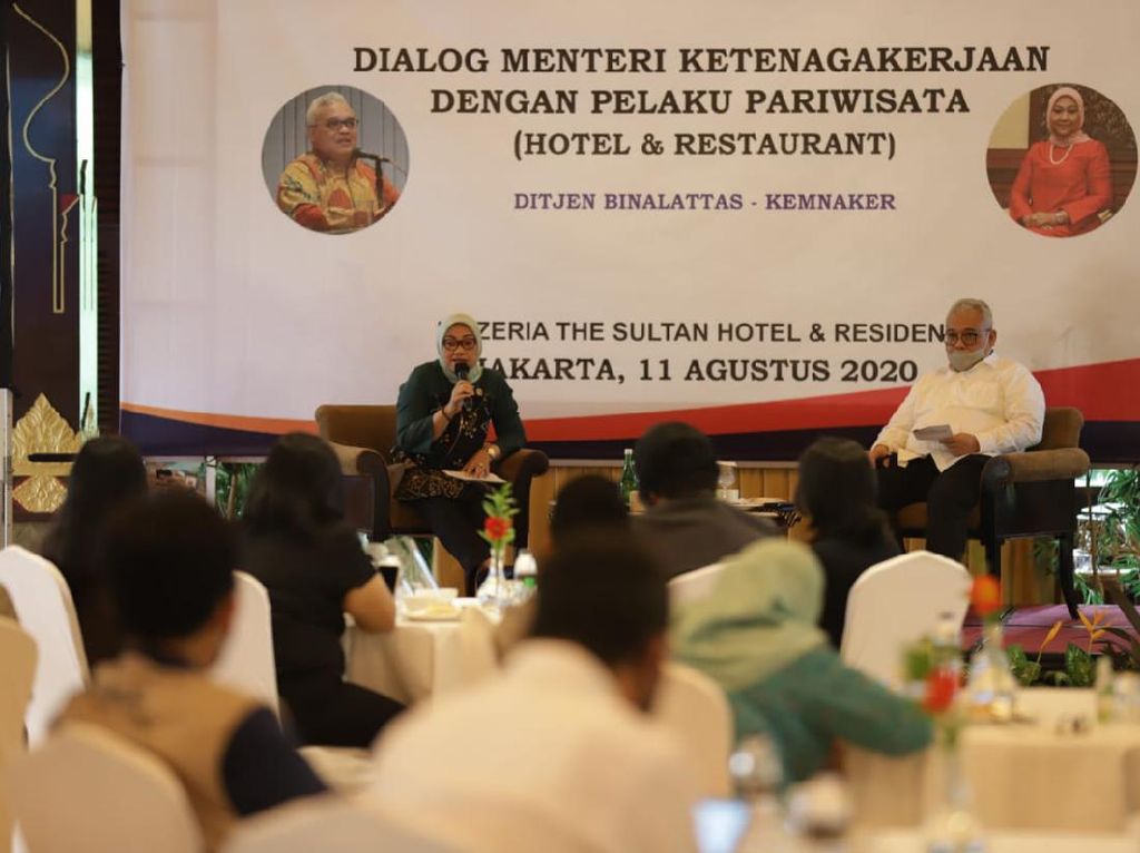 Menaker dan Pelaku Pariwisata Dialog Cari Solusi Hadapi Pandemi Menaker dan Pelaku Pariwisata Dialog Cari Solusi Hadapi Pandemi