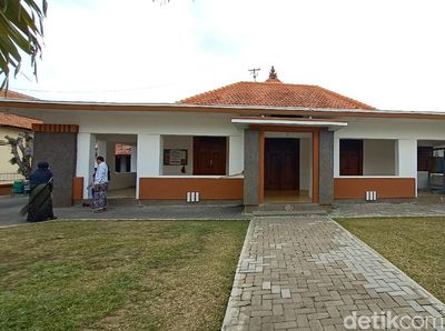 Potret Masjid Tertua di Kota Kretek