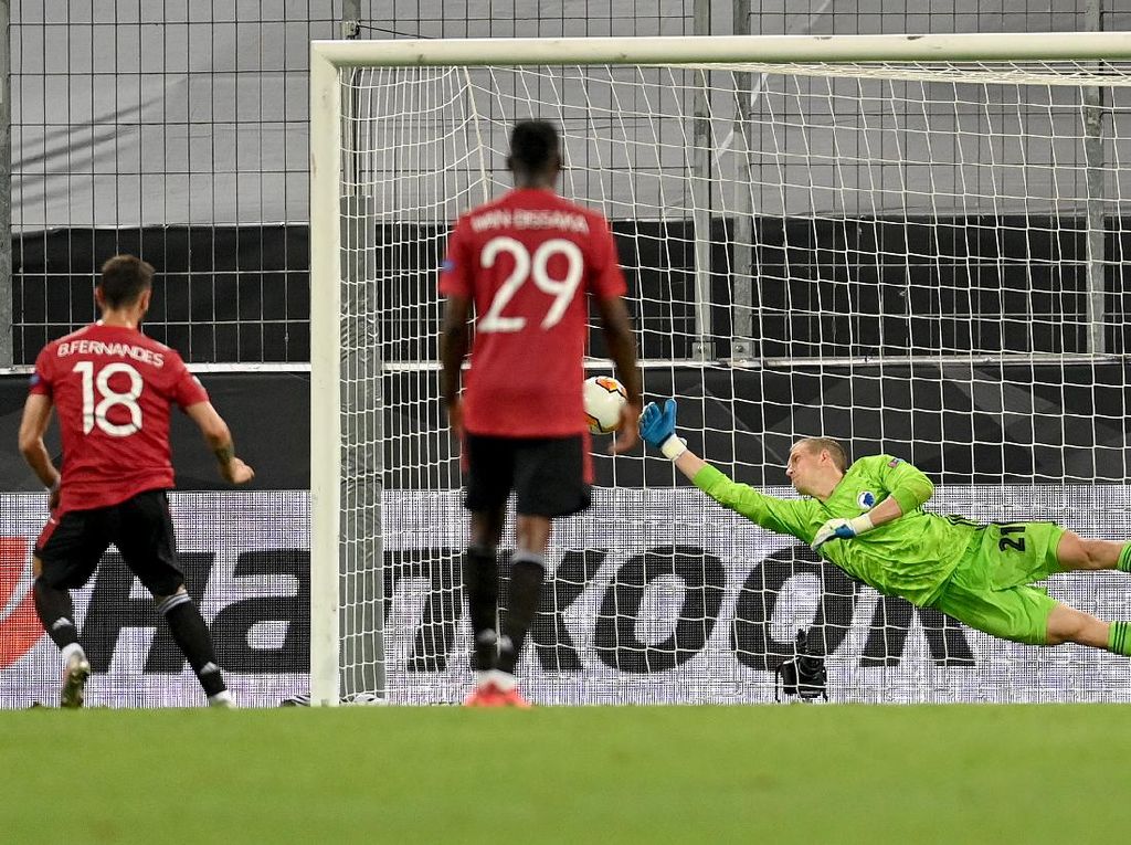 Manchester United Sang Raja Penalti Manchester United Sang Raja Penalti