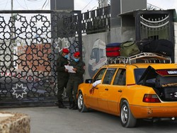 Kejadian Langka Saat Mesir Buka Perbatasan Gaza