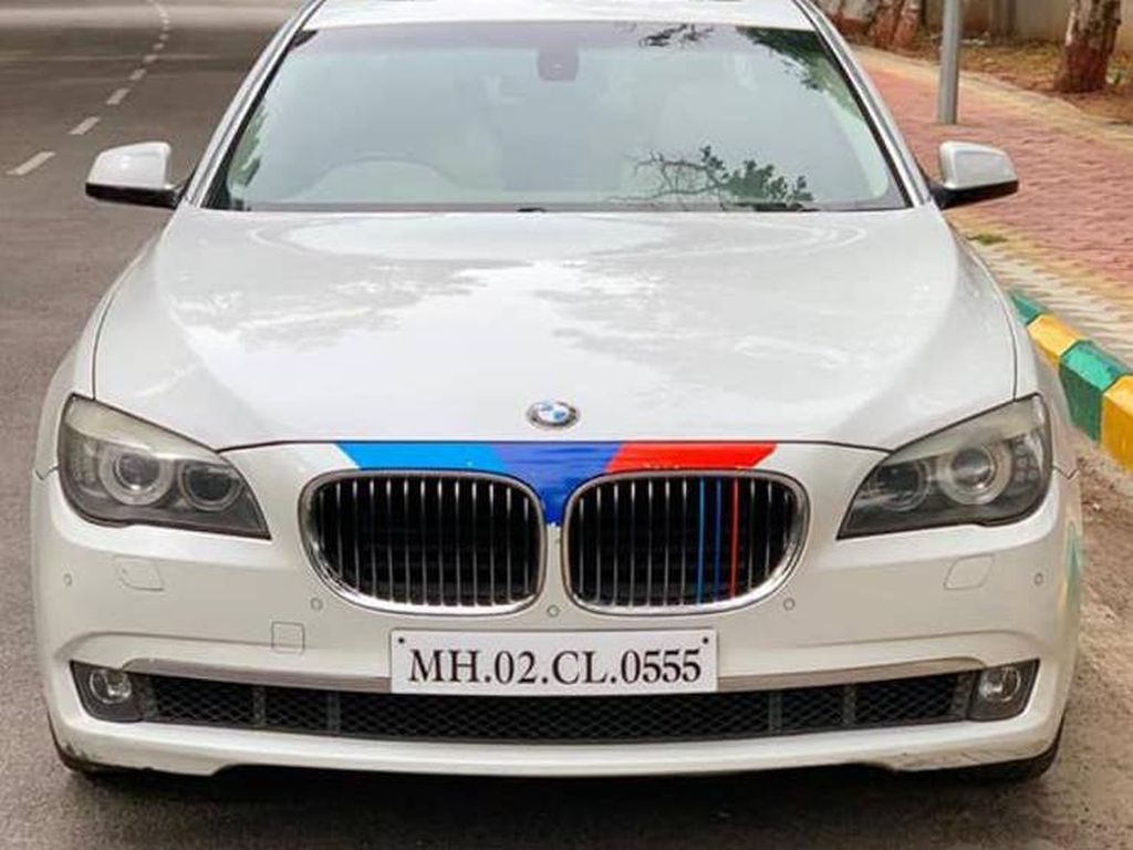 BMW Shahrukh Khan Dijual Nih, Harganya Rp 473 Juta BMW Shahrukh Khan Dijual Nih, Harganya Rp 473 Juta