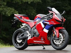 Lebih Jelas, Ini Wujud Honda CBR600RR Terbaru