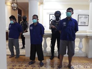 5 Fakta Terbaru Penyerangan Doa Nikahan Anak Habib Umar Assegaf 5 Fakta Terbaru Penyerangan Doa Nikahan Anak Habib Umar Assegaf