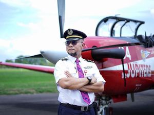 5 Pilot Alih Profesi Jadi Penjual dan Pengantar Makanan Saat Pandemi 5 Pilot Alih Profesi Jadi Penjual dan Pengantar Makanan Saat Pandemi
