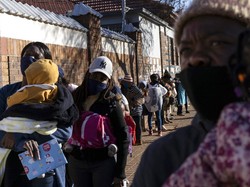 Pertama Kali, Kenaikan Kasus Corona di Afrika Selatan Tak Capai 1.000
