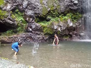 Kisah di Balik Air Terjun Kakek Bodo Pasuruan Kisah di Balik Air Terjun Kakek Bodo Pasuruan
