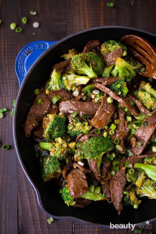 Daging brokoli/pinterest.com/laceybaier Hidangan favorit semua orang yang dibuat dari daging sirloin dan brokoli.
