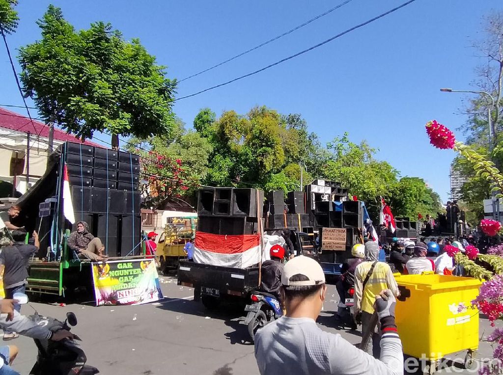 Pekerja Seni Surabaya Tak Nginep di Balkot Karena Tuntutan Terpenuhi