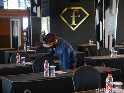 Ngeri... Pegawai Hotel dan Restoran Dihantui Badai PHK